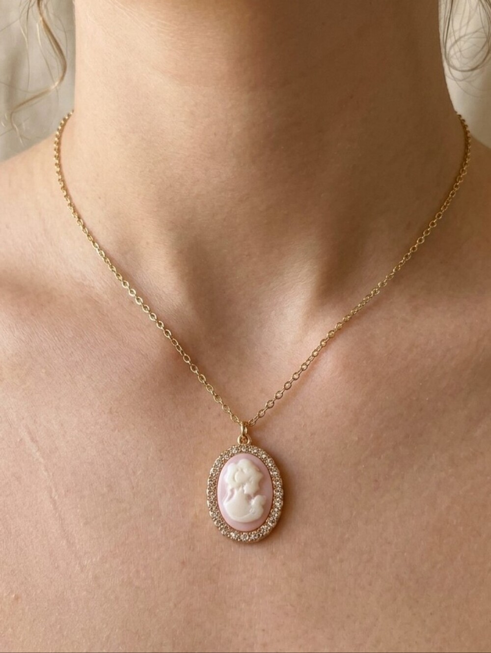 Pink Cameo Pendant Necklace Gold Tone Rhinestone Halo